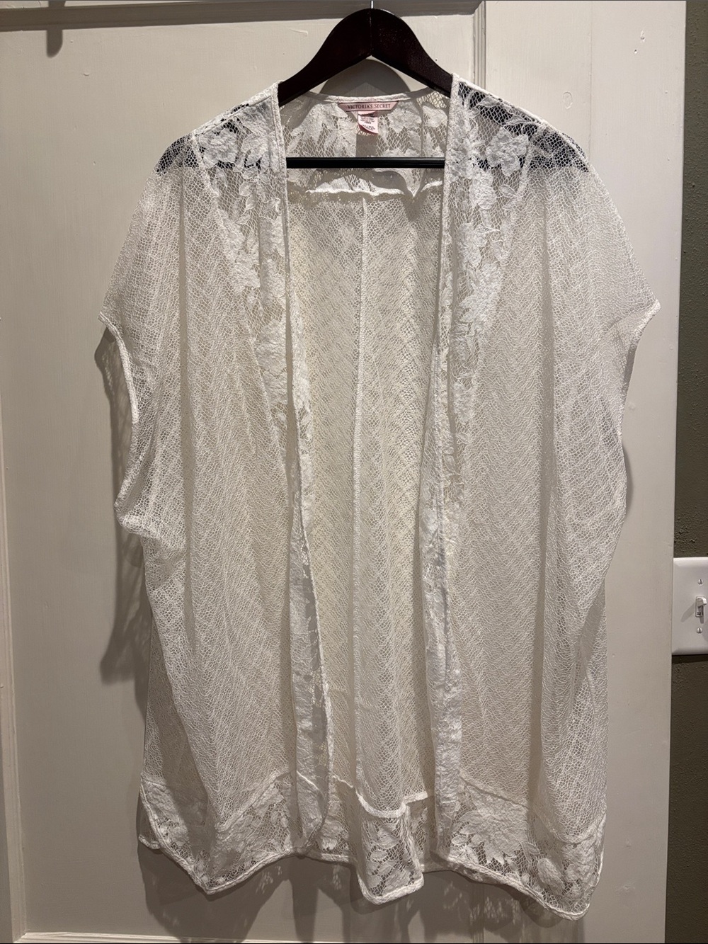 Victoria's Secret White Sheer Lace Kimono Cover-Up
